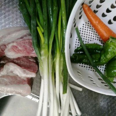 家常回锅肉的做法（怎样做回锅肉简单又好吃）-2